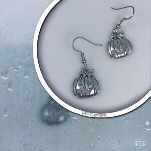 Pewter Pumpkin Earrings